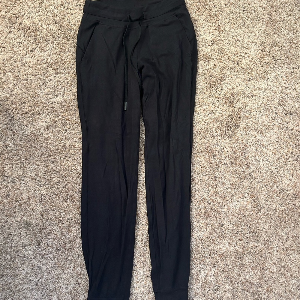 Lululemon Black Women’s Joggers